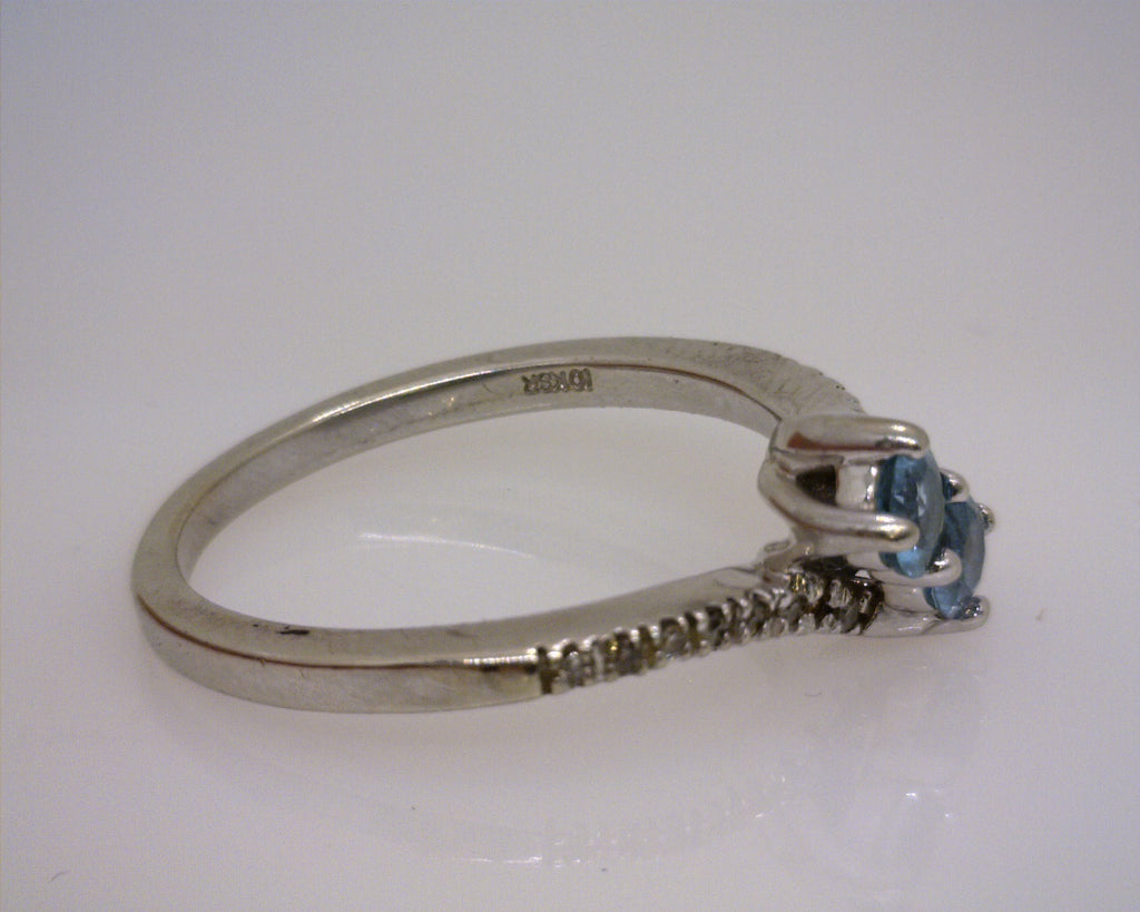 10K WHITE GOLD TOPAZ/DIAMOND RING