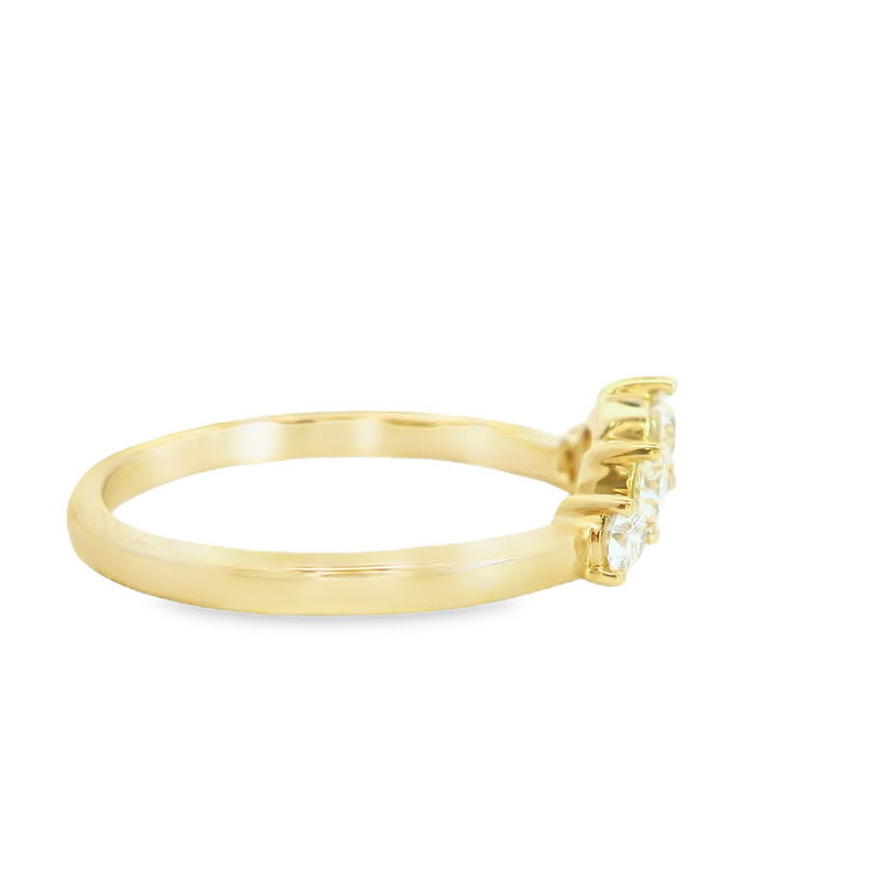 14K YG Curved Diamond Band 0.4