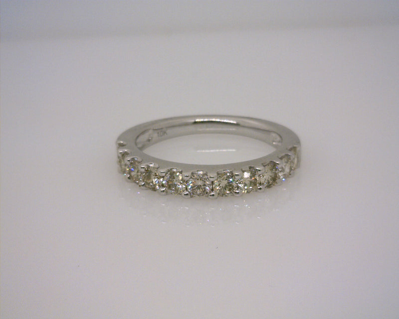 14K WG DIAMOND BAND