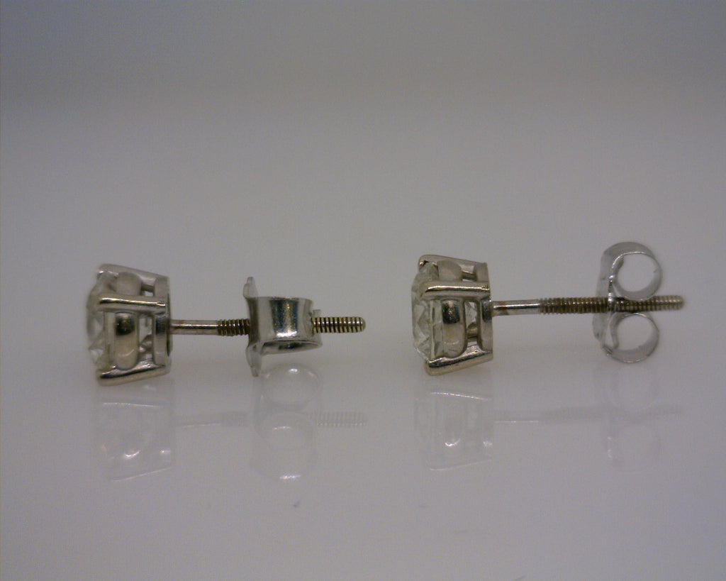 14K WHITE GOLD DIAMOND STUDS