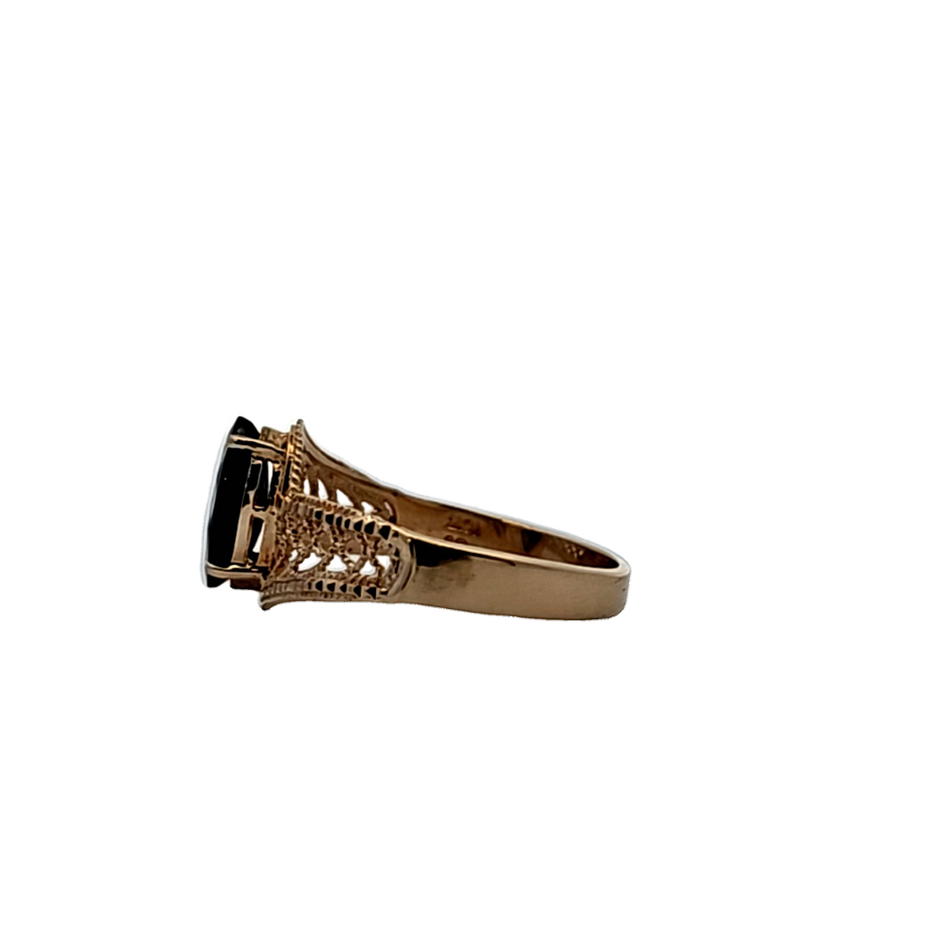 10K YG Lab Grown Sapphire Ring