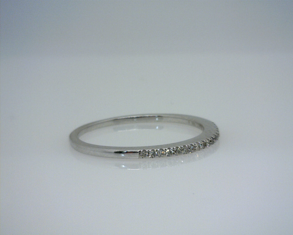 14K WG DIAMOND BAND