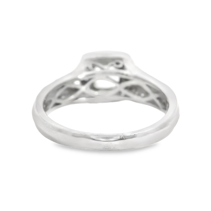 14K WG DIAMOND HALO RING