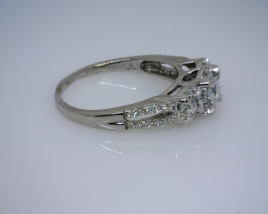14K WG DIAMOND RING