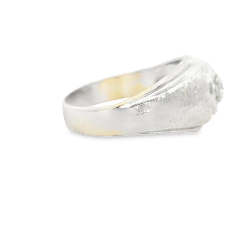 14K WHITE GOLD GENTLEMANS RING