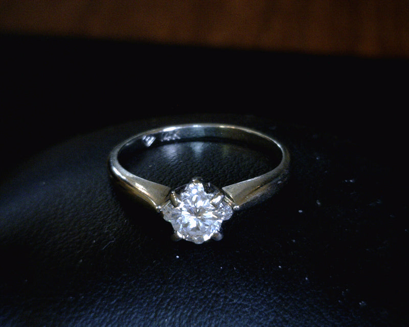 14K WG  DIAMOND ENGAGEMENT RING