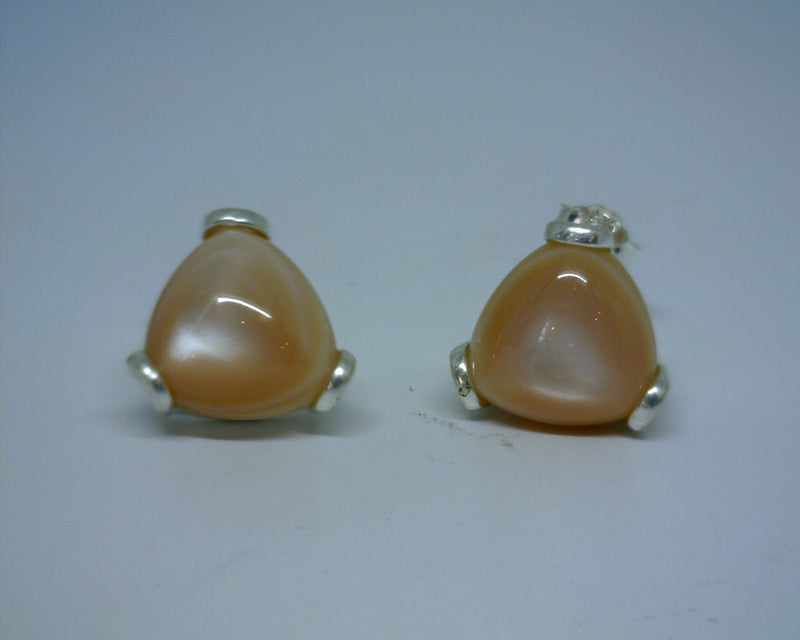 SS QUARTZ STUDS