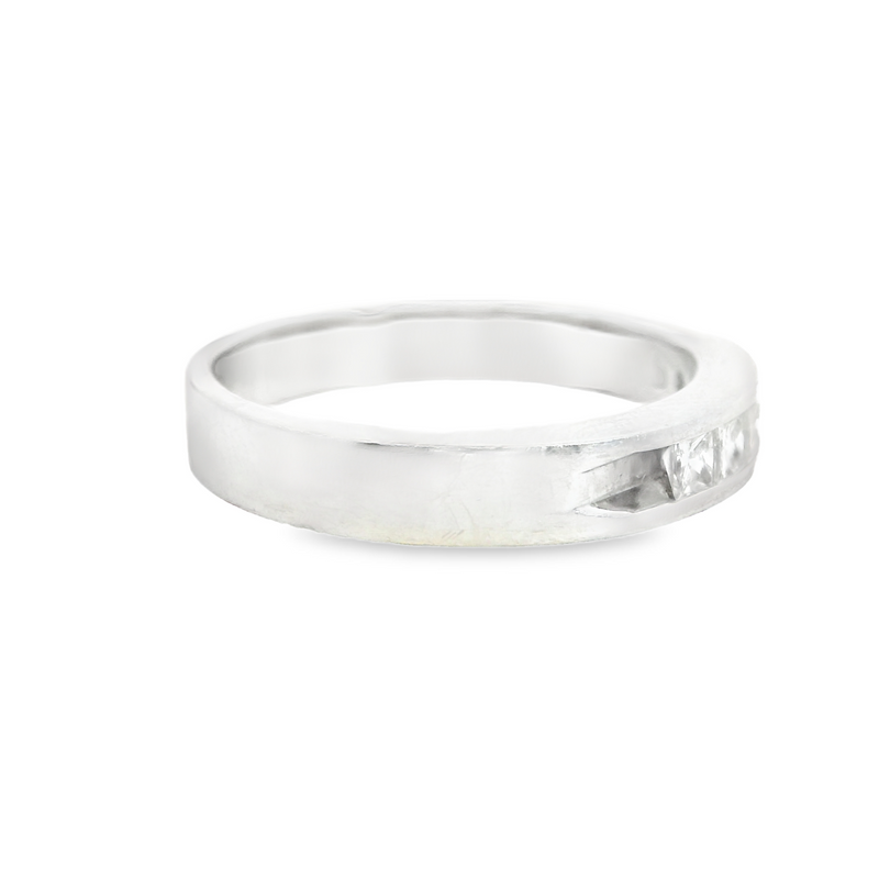 14K DIAMOND BAND