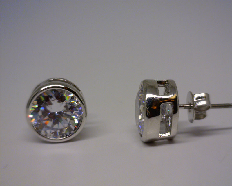 SS BEZEL SET CZ  STUDS