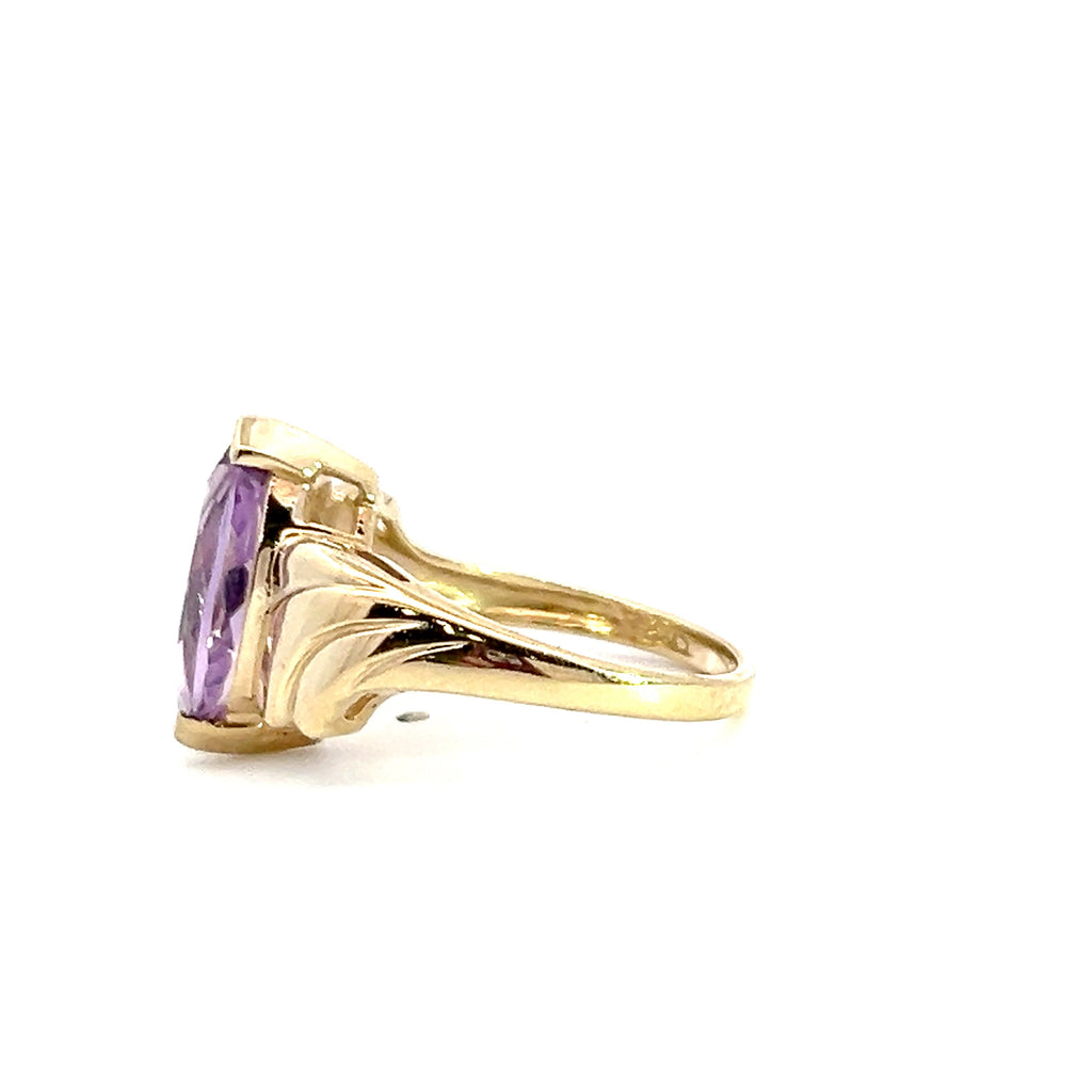 10K YG Amethyst Ring