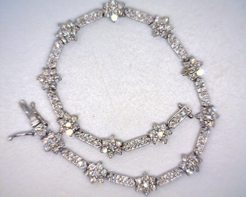 14K WHITE GOLD DIAMOND BRACELET