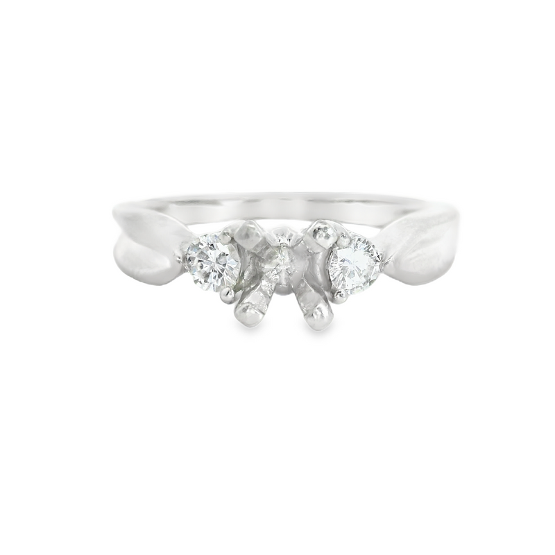 PLATINUM  DIAMOND ENGAGEMENT RING