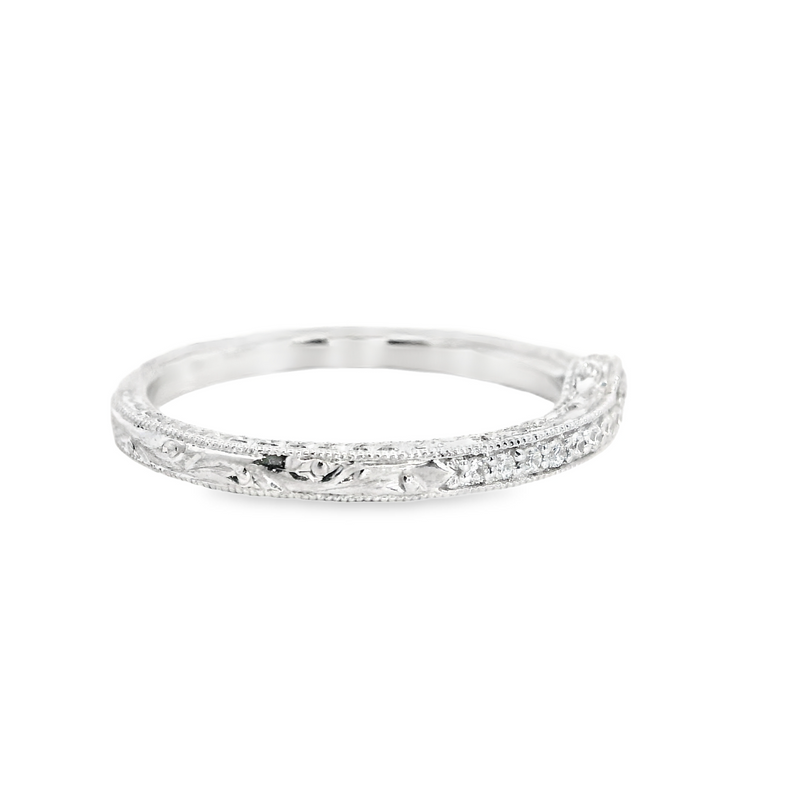18K WG CURVED DIAMOND BAND