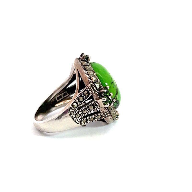 Sterling Silver Green Gemstonre Ring