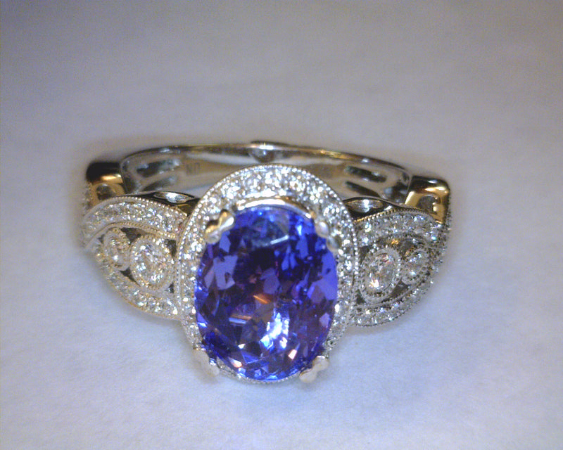 14K WHITE GOLD TANZANITE/DIAMOND RING