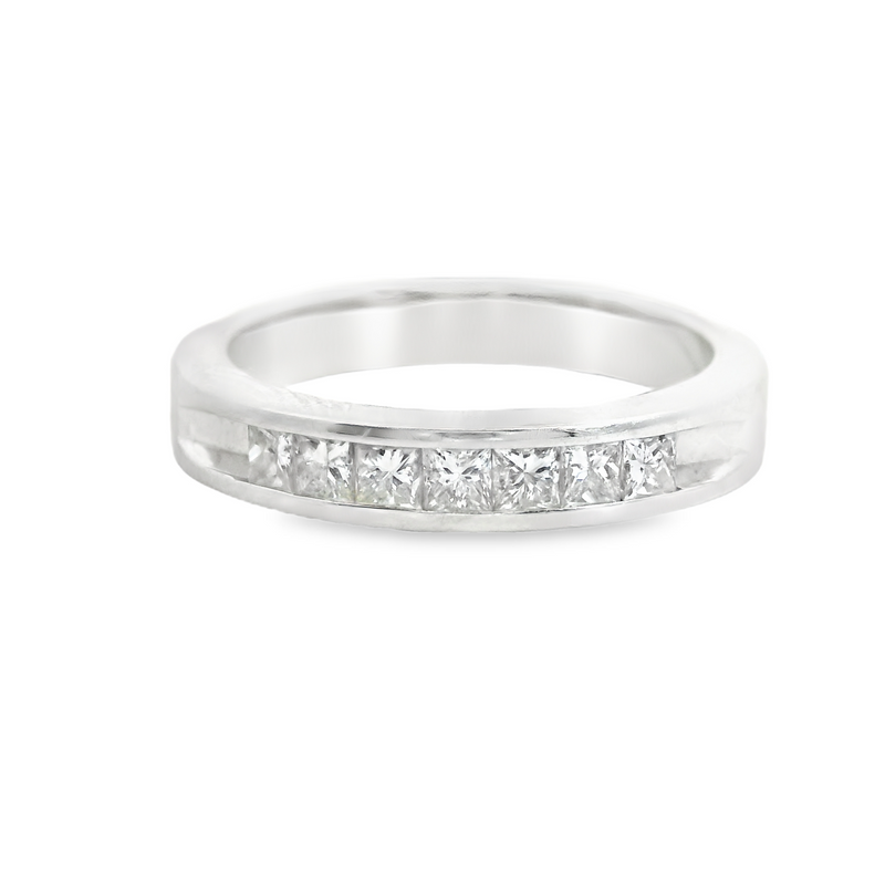 14K DIAMOND BAND