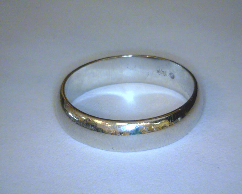 14K WG BAND 5MM SIZE 8