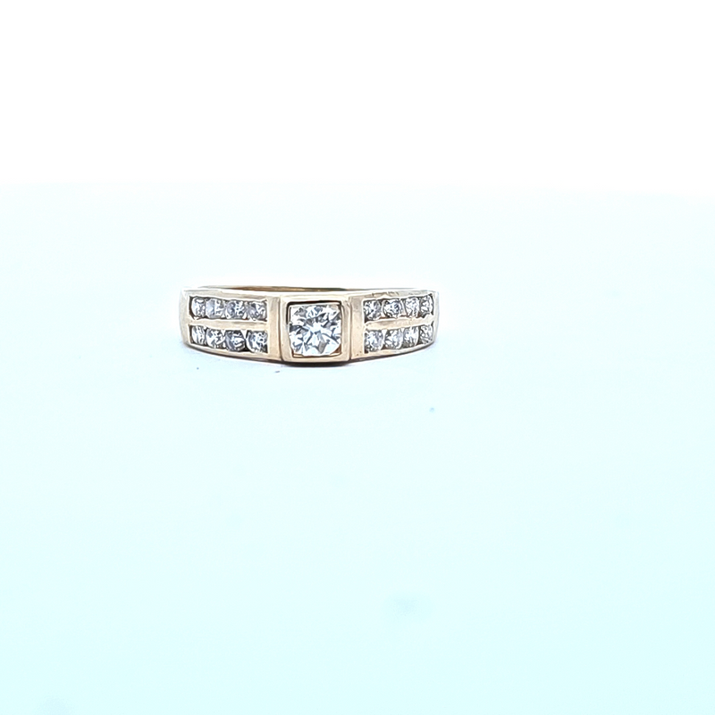 14K YELLOW GOLD DIAMOND RING