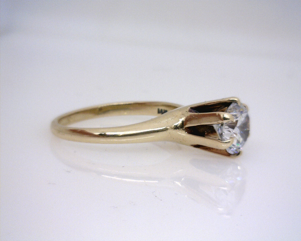 14K YELLOW GOLD DIAMOND RING