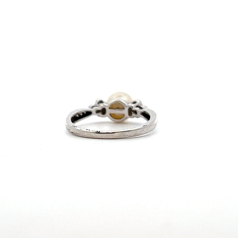 10K WG Pearl & Diamond Ring