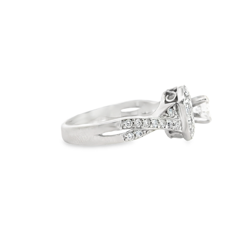 14K WHITE GOLD DIAMOND RING