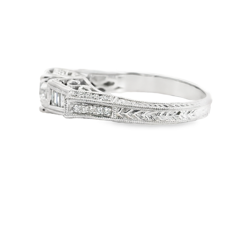18K WG DIAMOND ENGAGEMENT RING