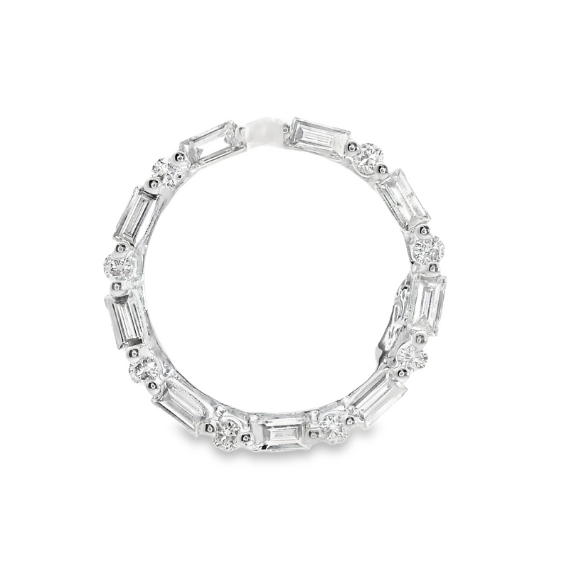 14K WG Circle Diamond Pendant