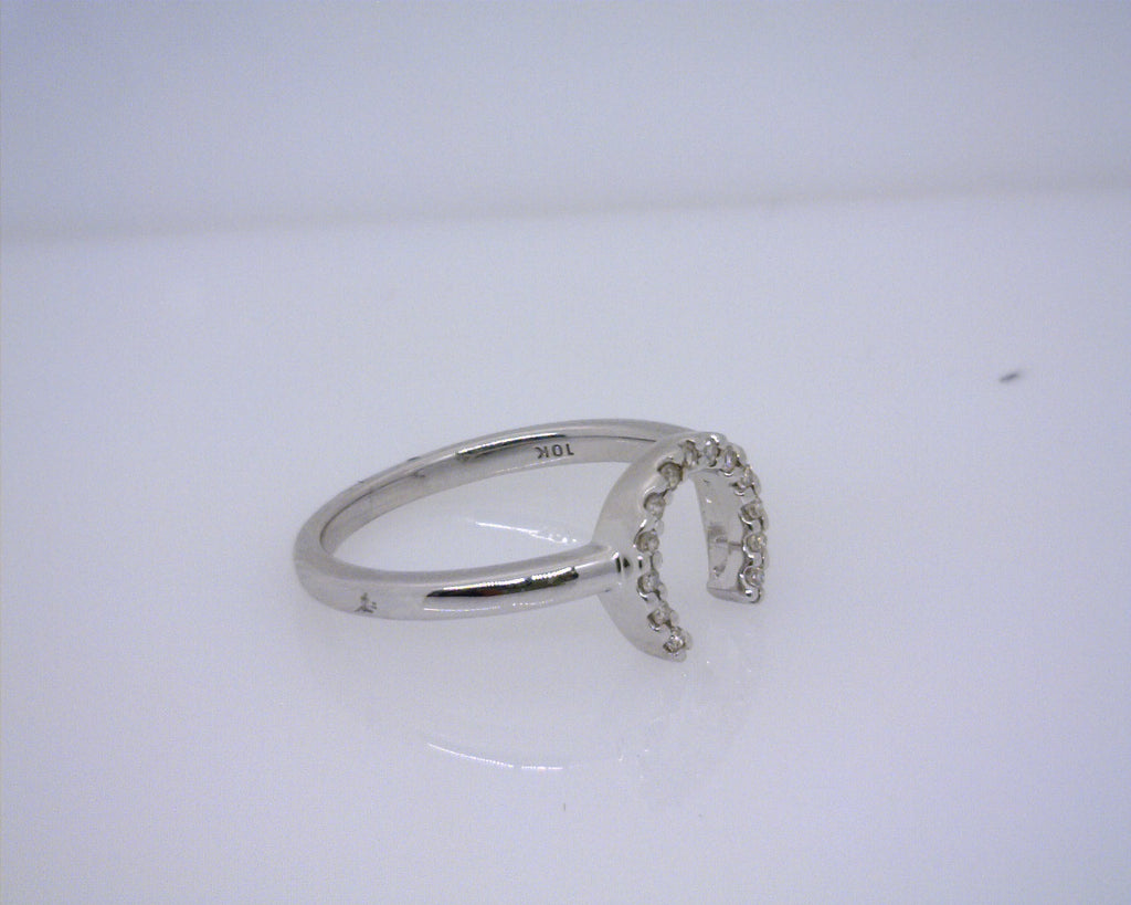 10K WG HORSESHOE DIAMOND RING