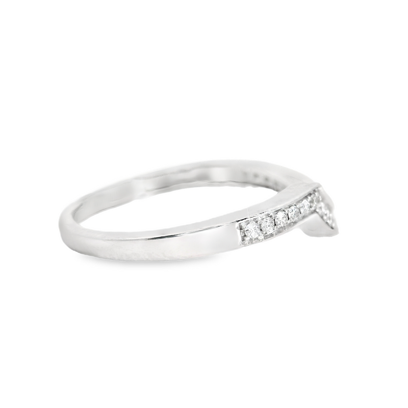 14K WG CURVED DIAMOND BAND