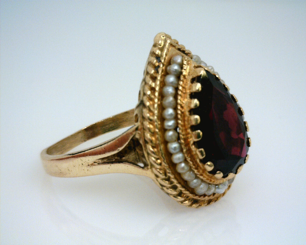 14K YG GARNET/SEED PEARL RING