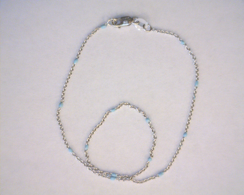 14K WG ANKLET W/ BLUE ACCENTS