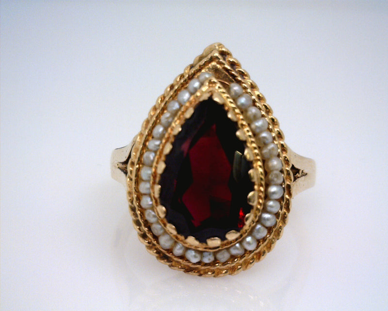 14K YG GARNET/SEED PEARL RING