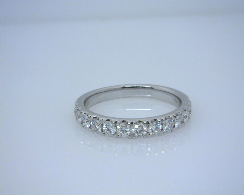 14K WG DIAMOND BAND