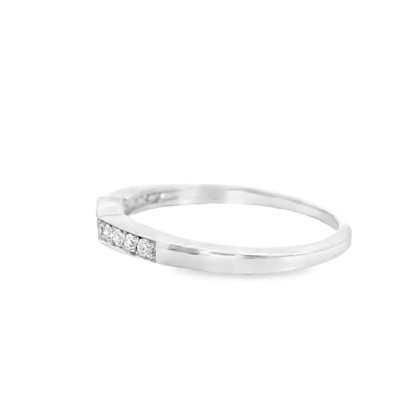 14K WG CURVED DIAMOND BAND
