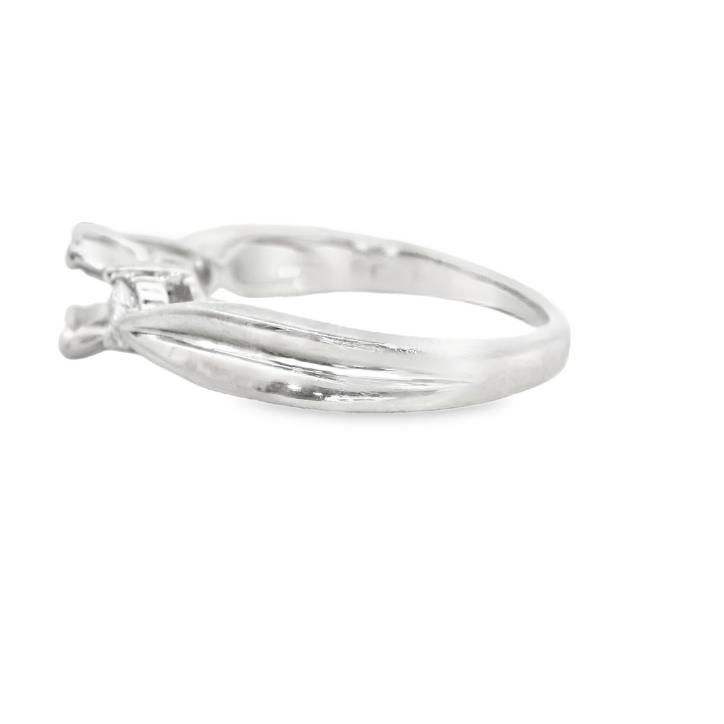 PLATINUM  DIAMOND ENGAGEMENT RING