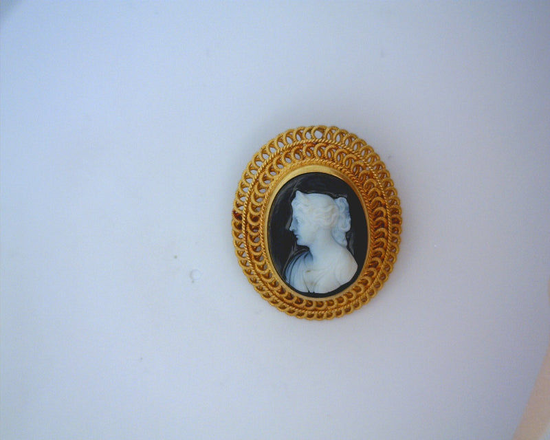 14K YG Onyx Cameo Pin