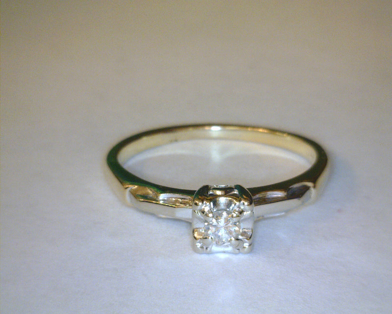 14K TT DIAMOND ENGAGEMENT  RING