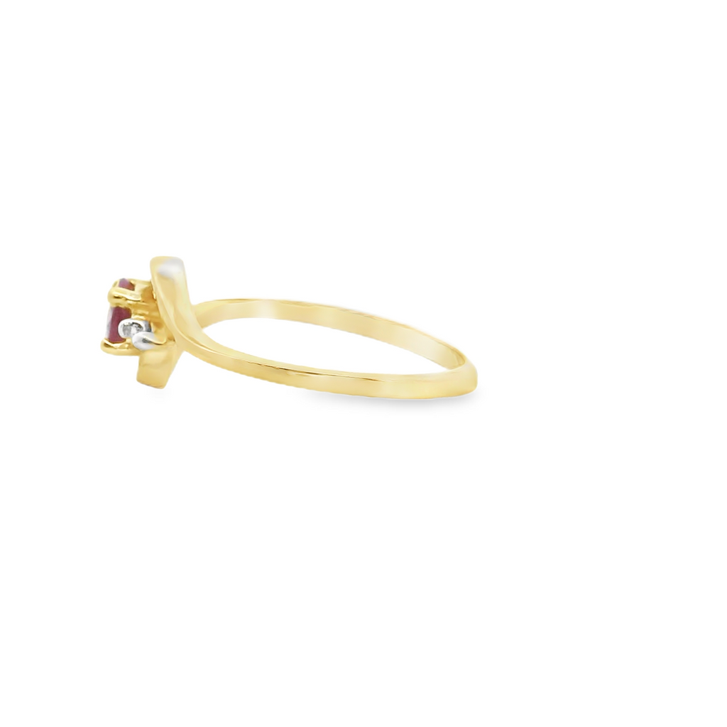 14K YG Ruby & Diamond Ring