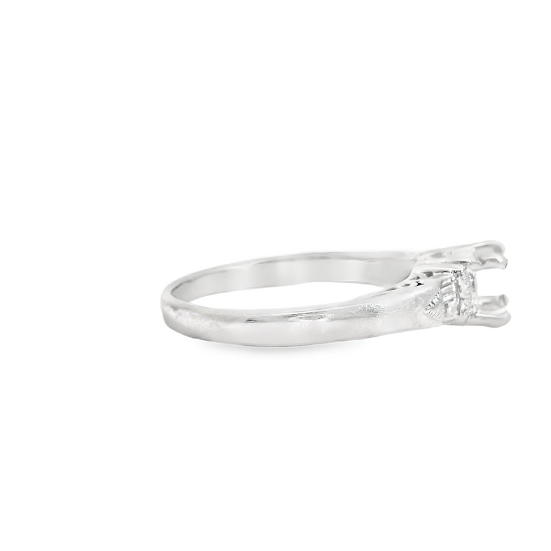 14K WG DIAMOND ENGAGEMENT RING