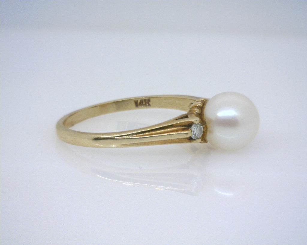 14K YG Pearl & Diamond Ring