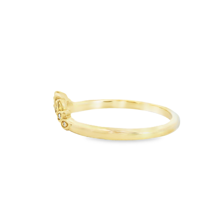 14K YG Curved Diamond Band