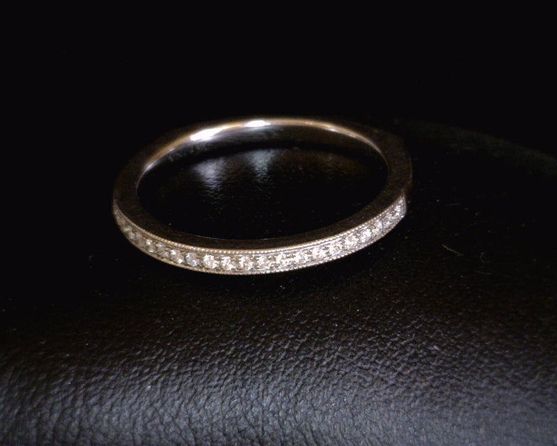 14K WG DIAMOND BAND