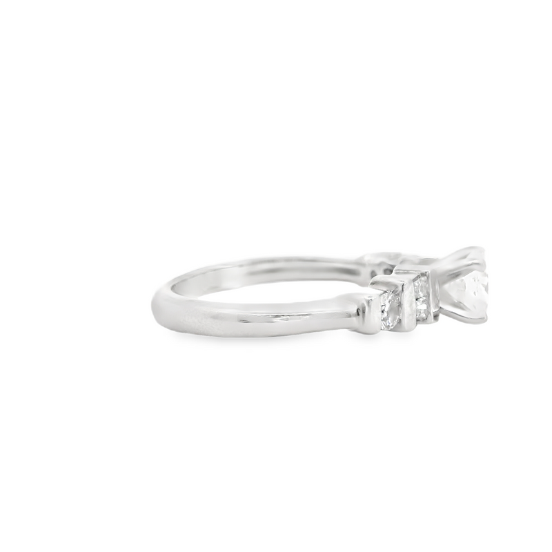 PLATINUM DIAMOND ENGAGEMENT RING
