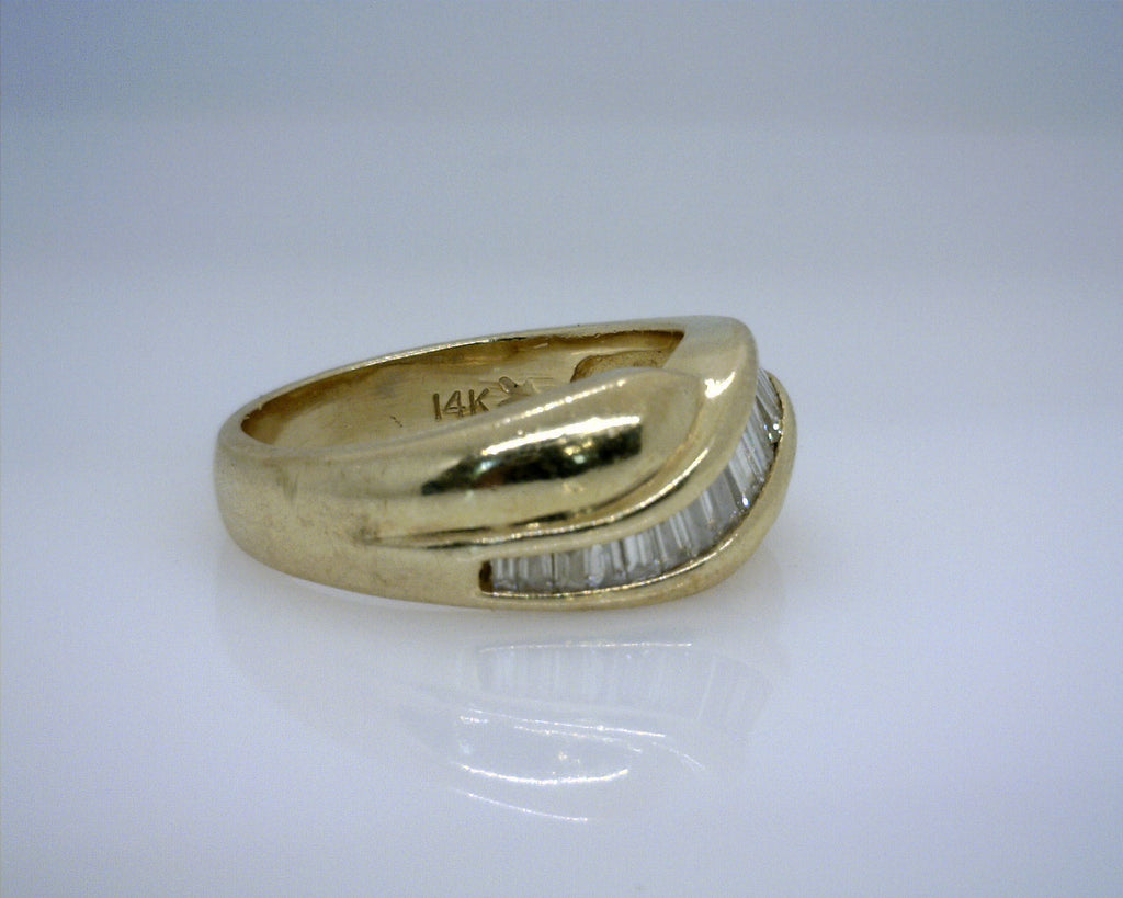 14K YG DIAMOND RING