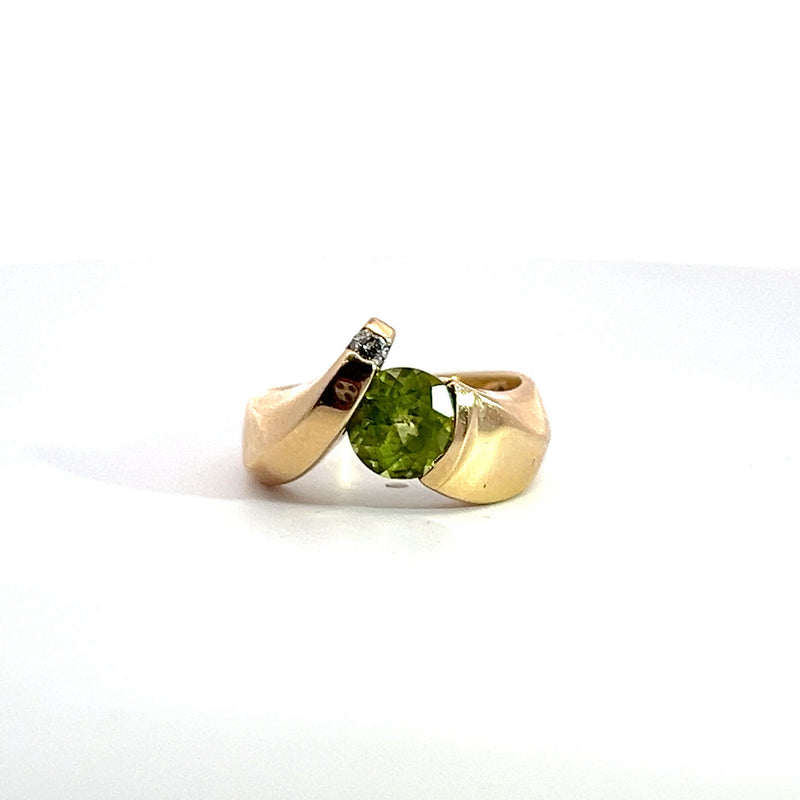 14K YG Peridot Ring