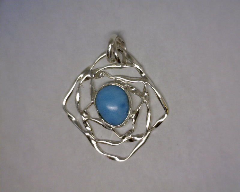 STERLING SILVER LARIMAR PENDAN