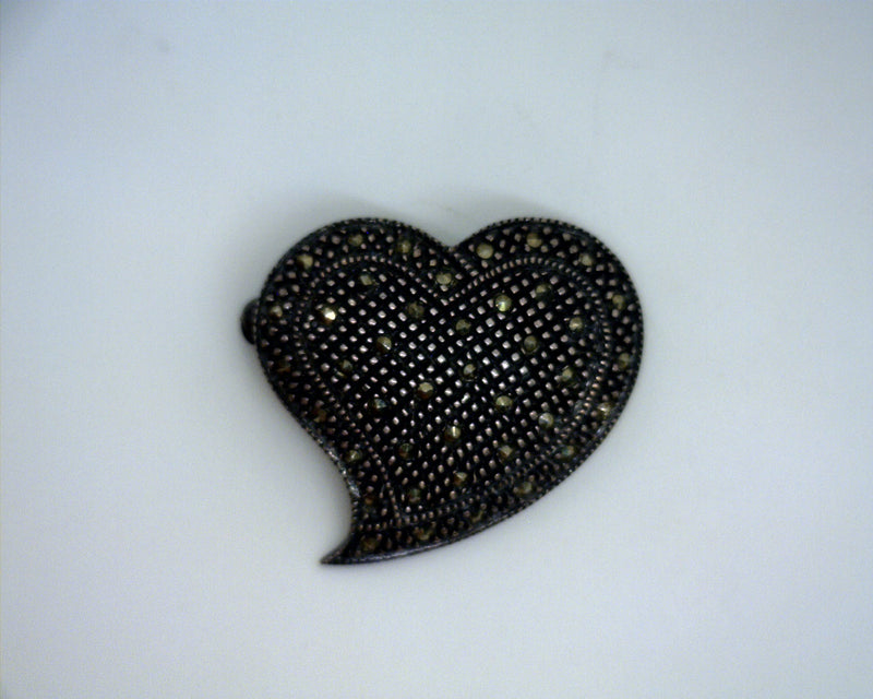 STERLING SILVER MARCASITE HEART PIN