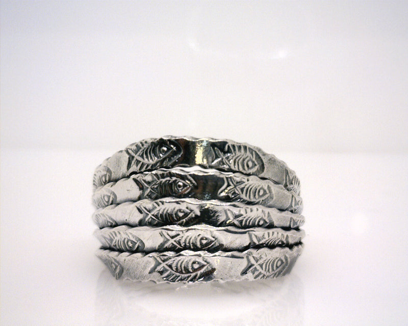 STERLING SILVER WIDE FISH RING