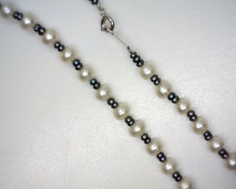 Sterling Silver Black & White Pearl Necklace