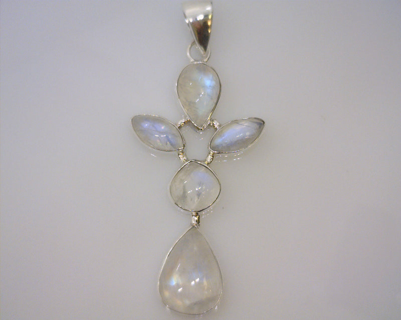 STERLING SILVER MOONSTONE PEND